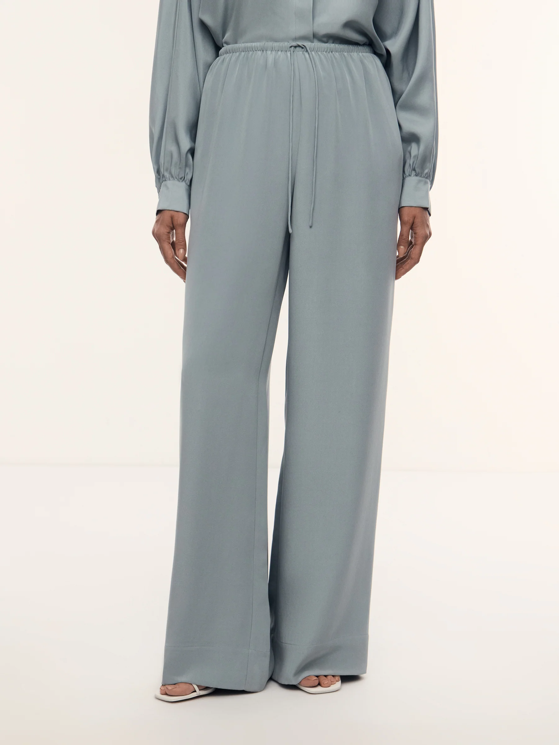Alice Blue silk trousers - Image 3