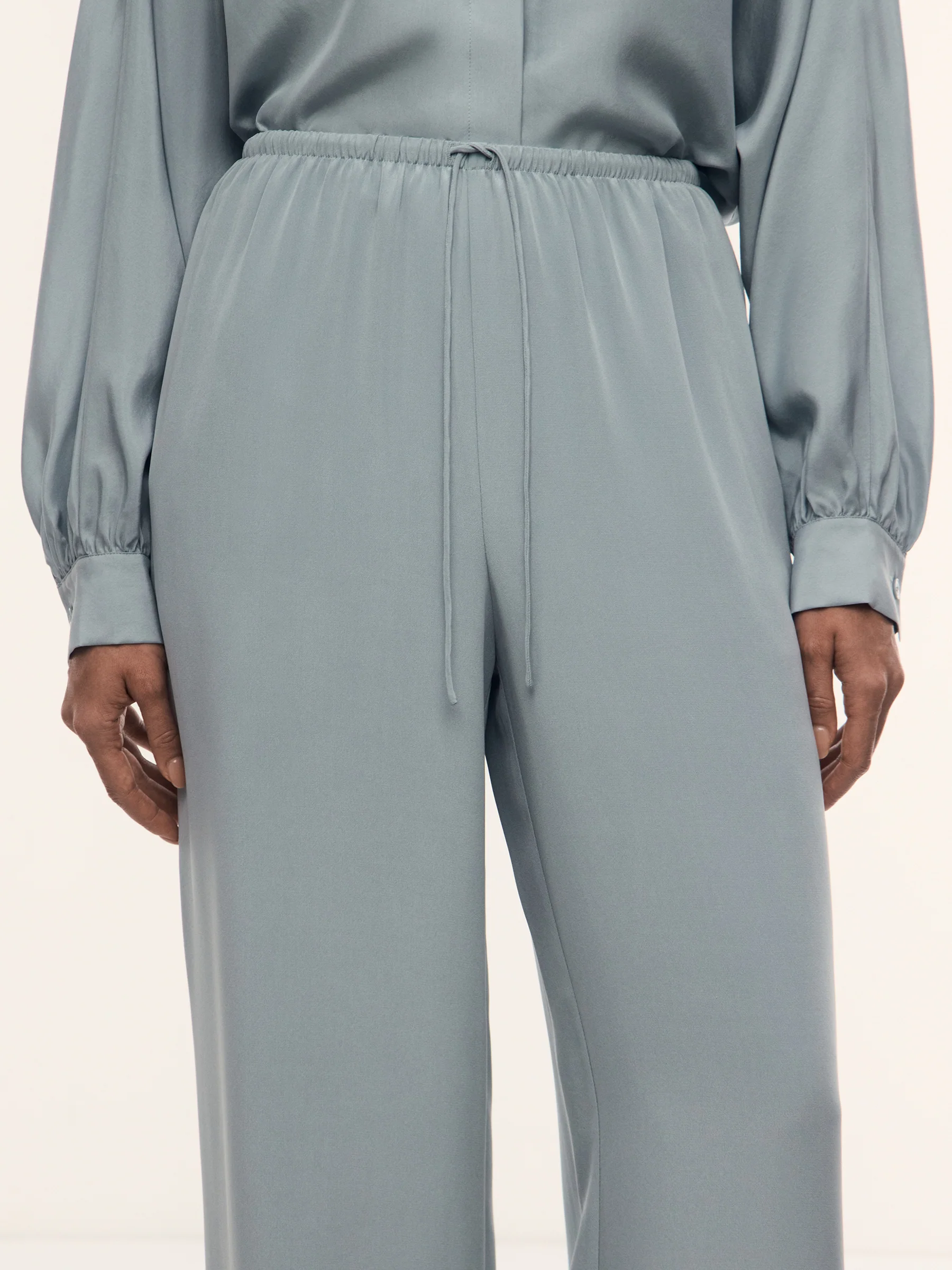 Alice Blue silk trousers - Image 4