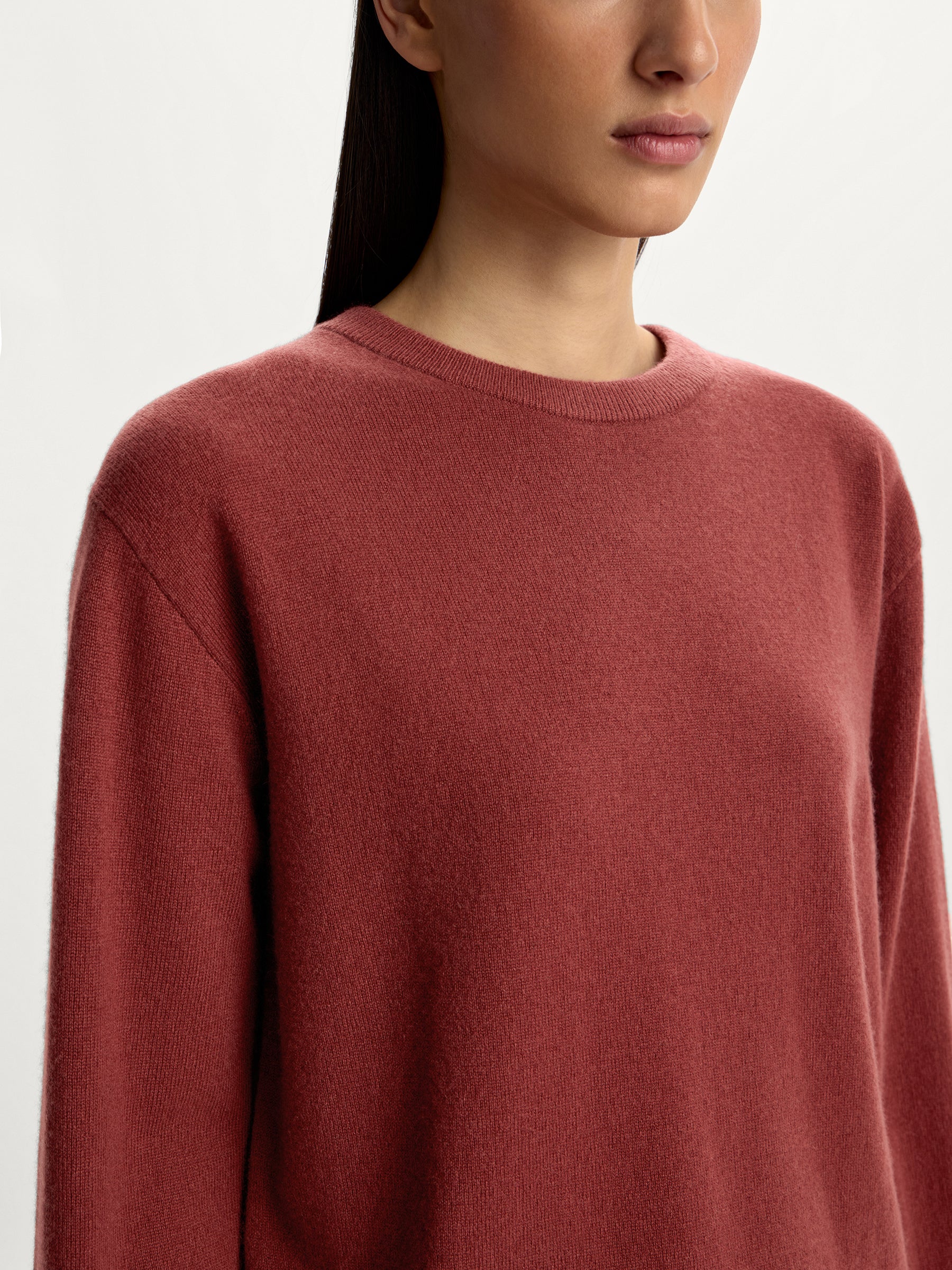 Cashmere crew neck jumper - Image 3