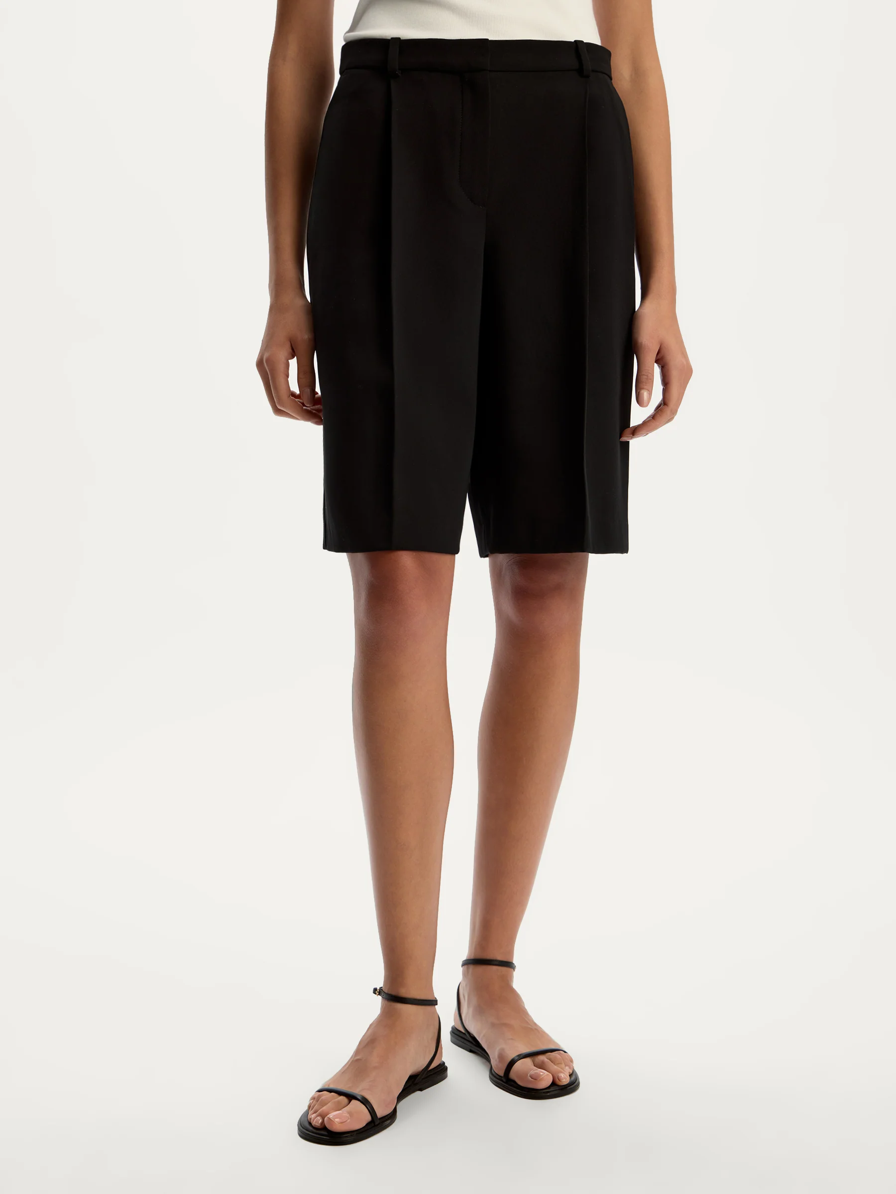 Crepe Bermuda shorts - Image 4