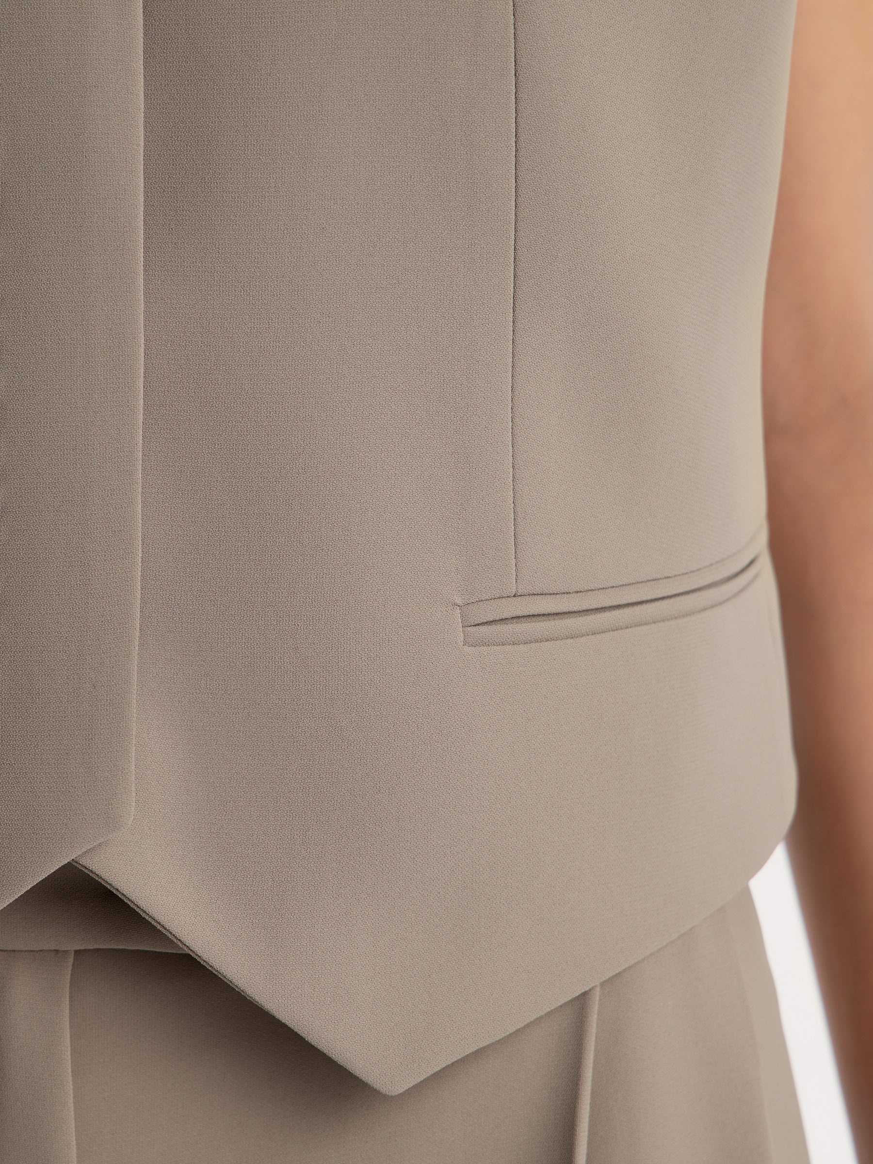 Crepe vest - Image 4