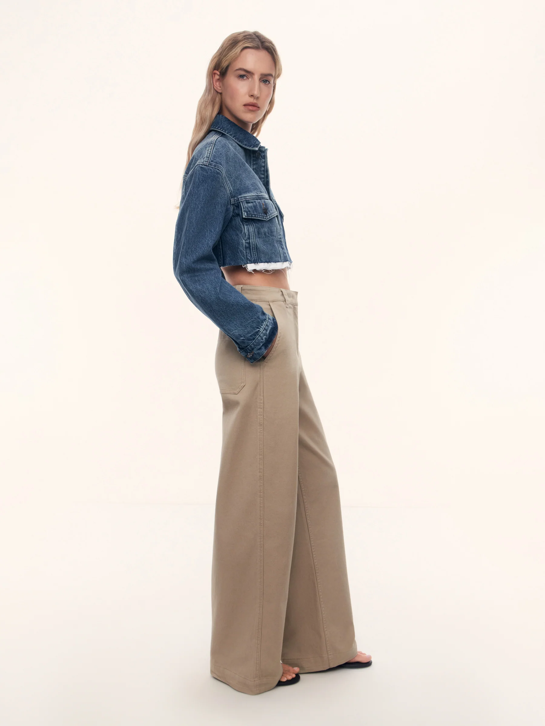 Cropped denim jacket - Image 3