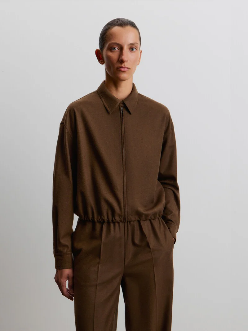 Cropped wool shirt