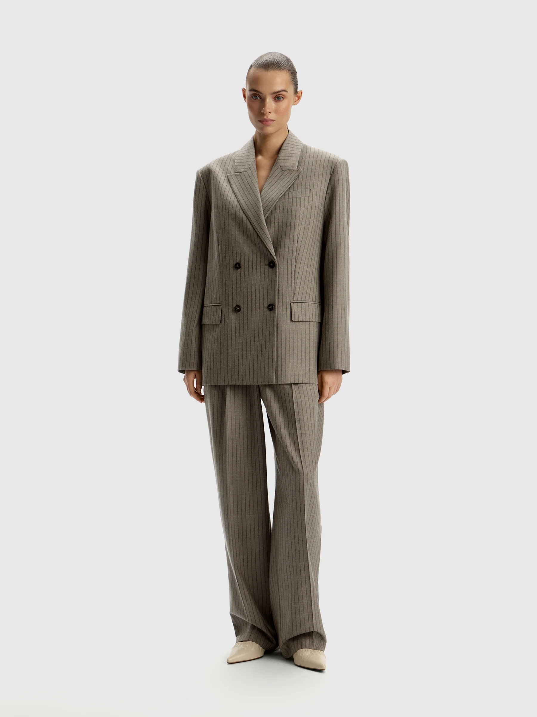 Fine wool trousers