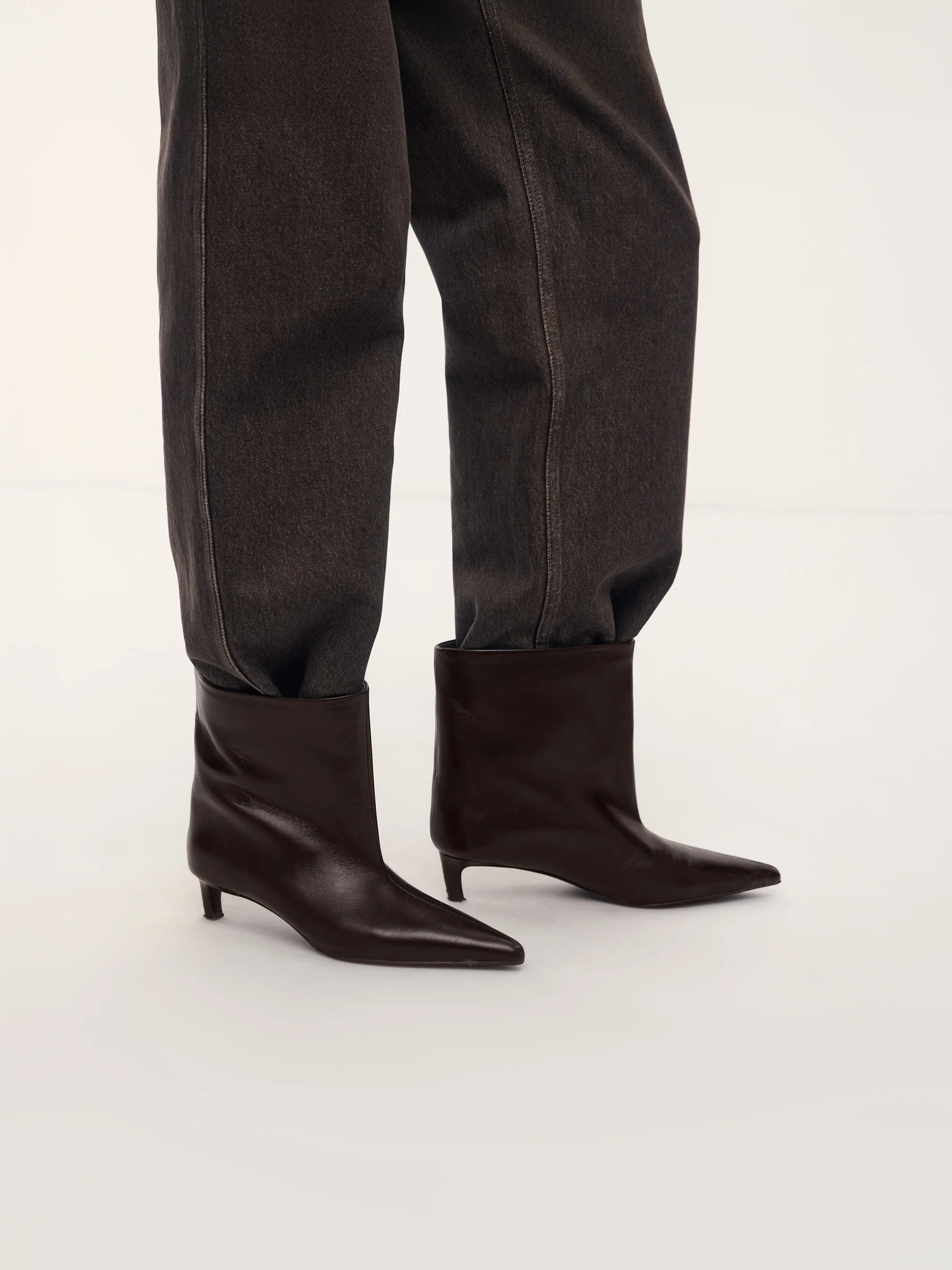 Leather ankle boots - Image 3