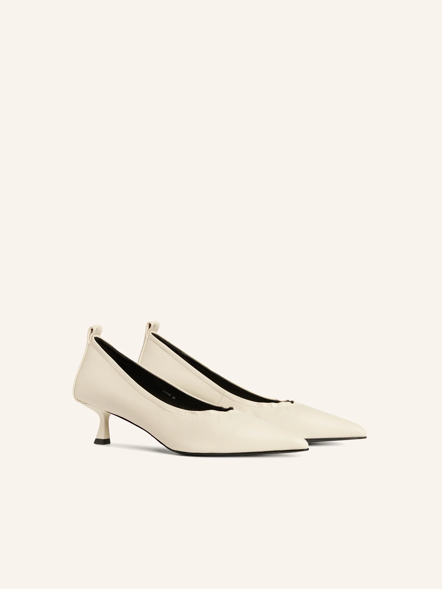 Leather pumps - Image 2