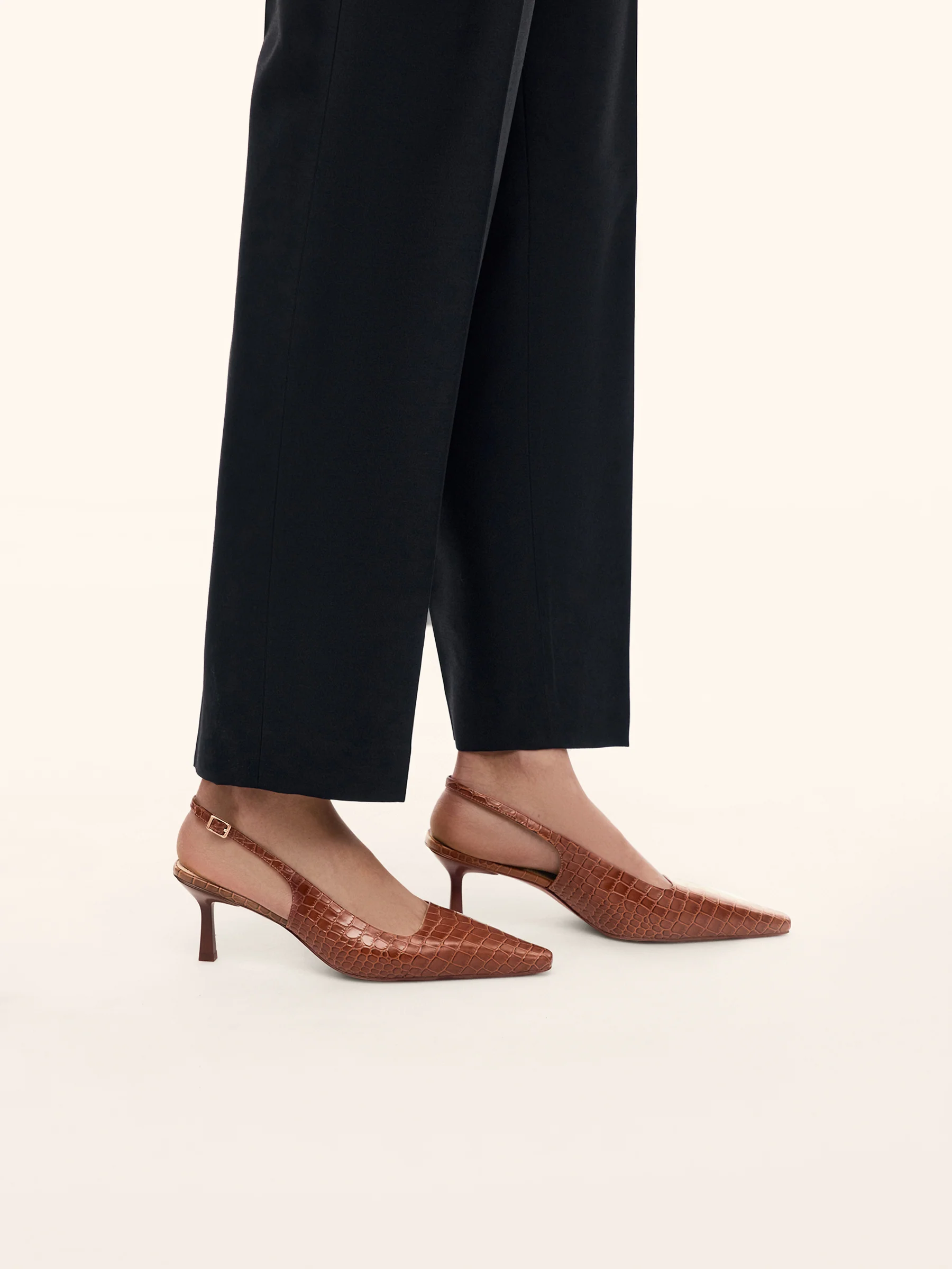Leather slingback pumps - Image 3