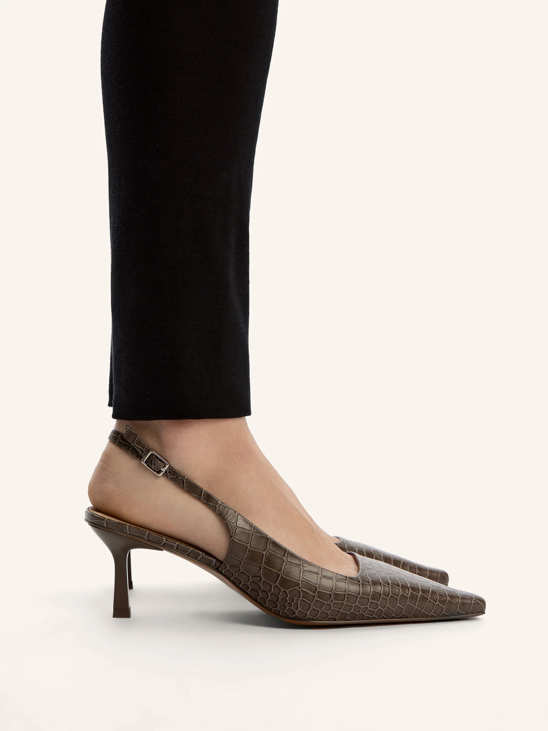 Leather slingback pumps - Image 3
