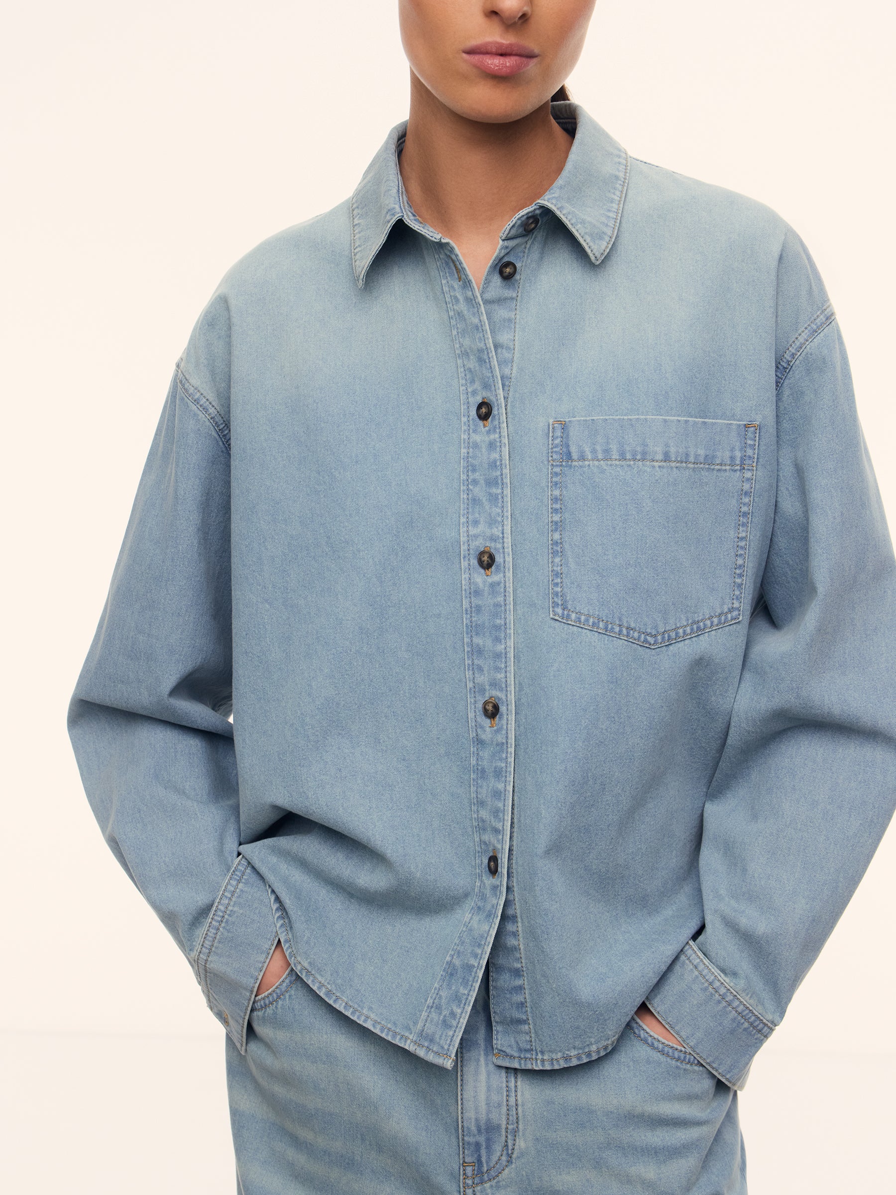Light denim shirt - Image 4