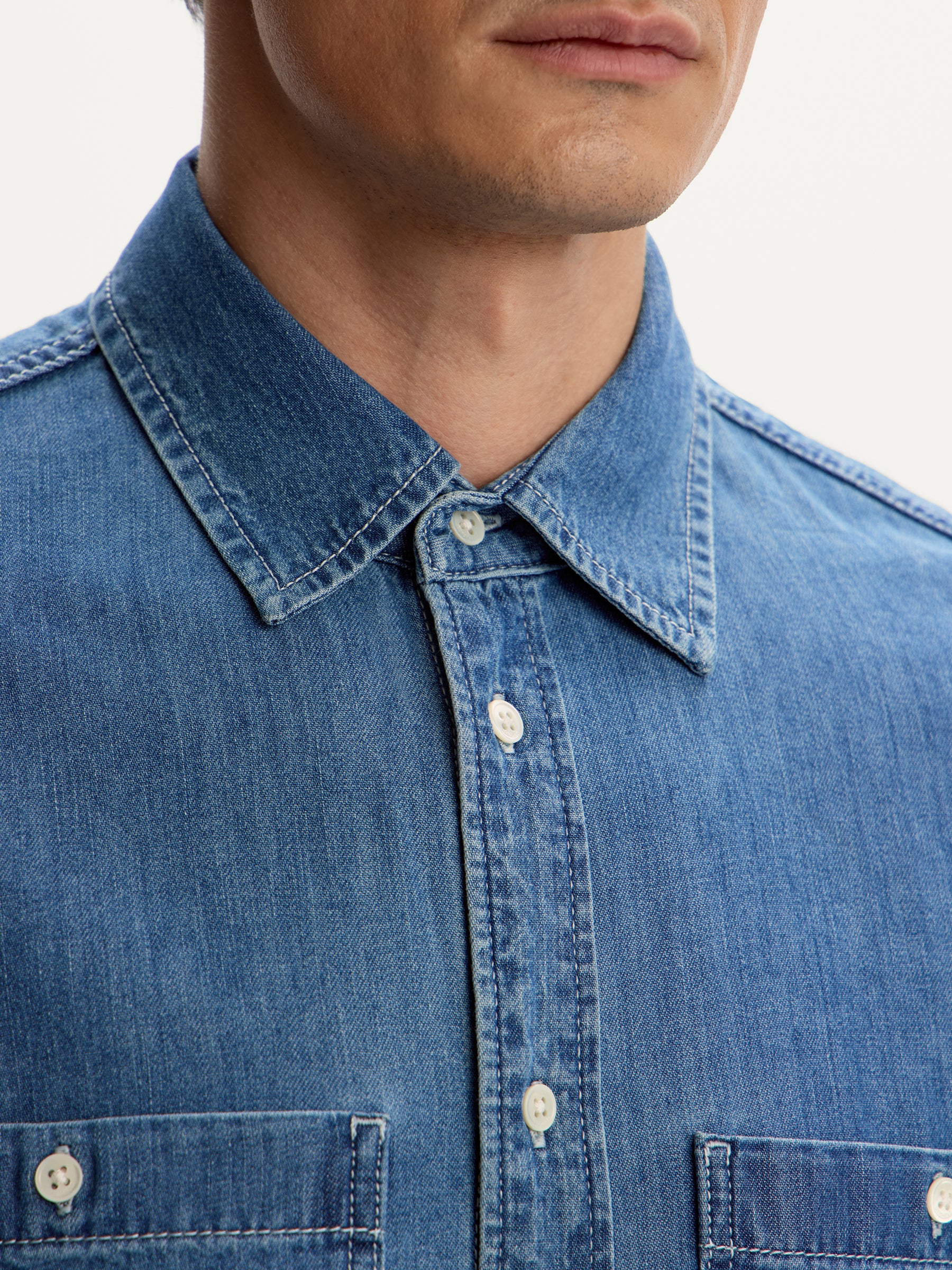 Lightweight denim shirt - Image 3