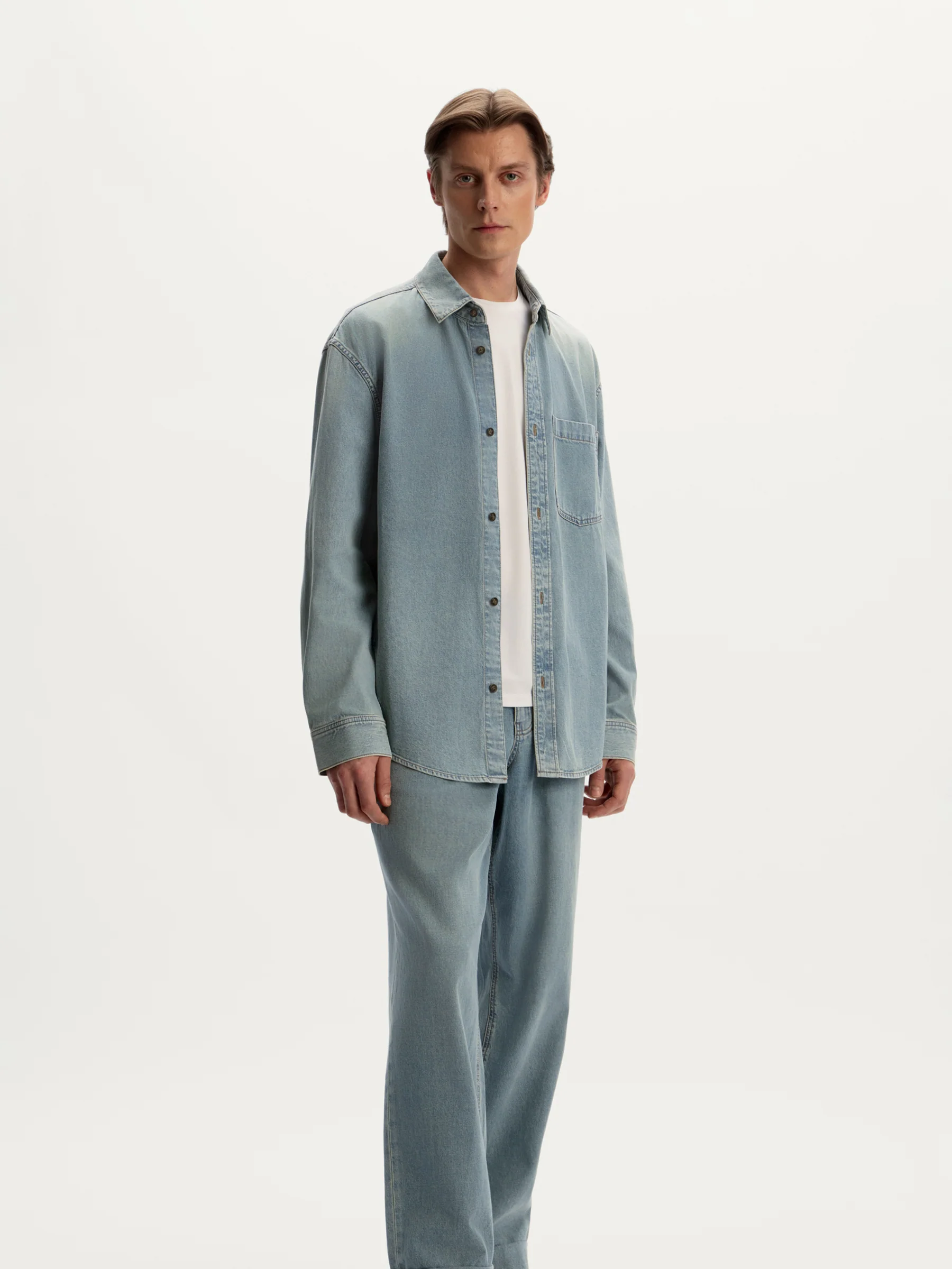 Lightweight denim shirt - Image 3