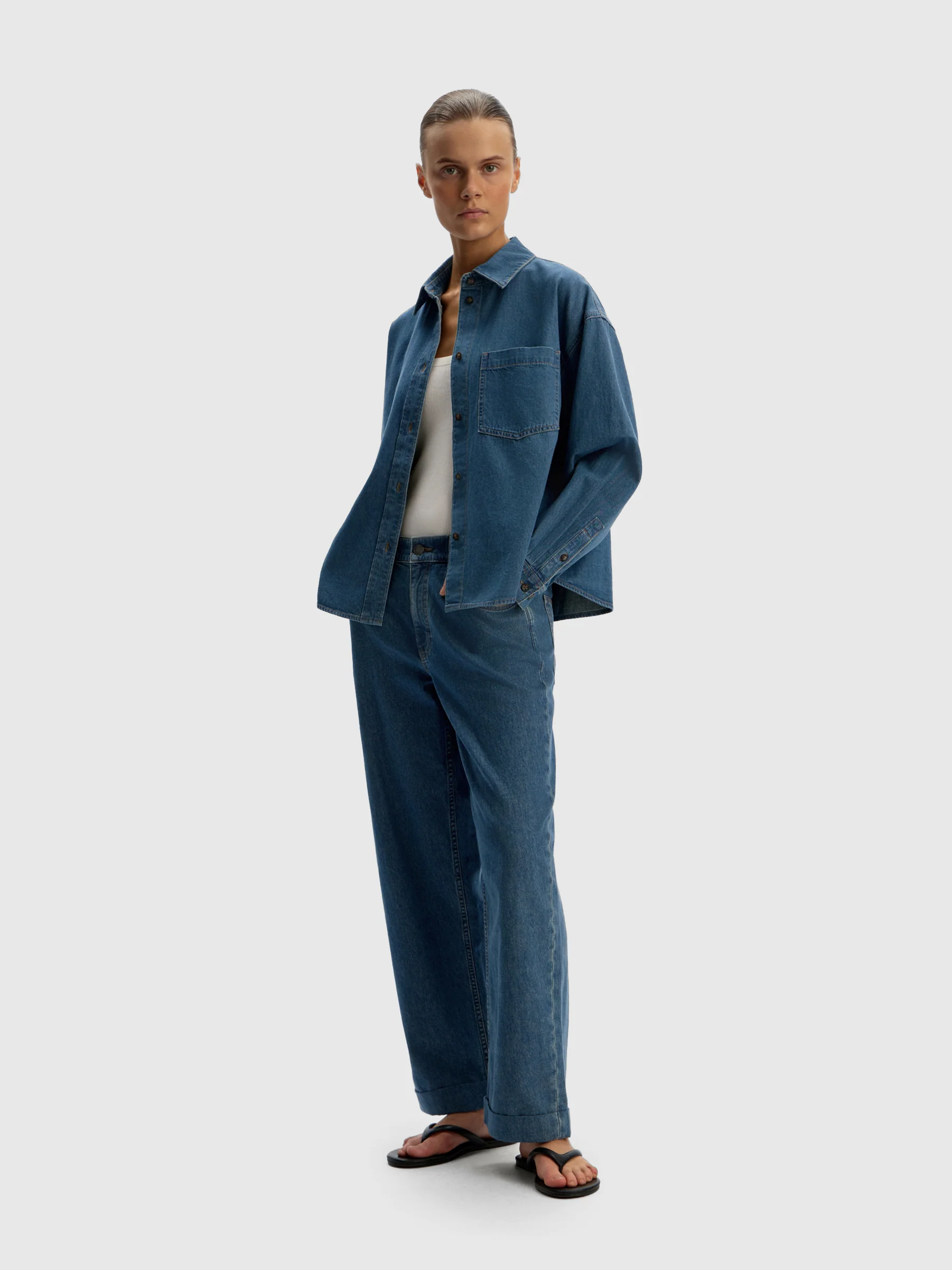 Lightweight denim shirt - Image 2
