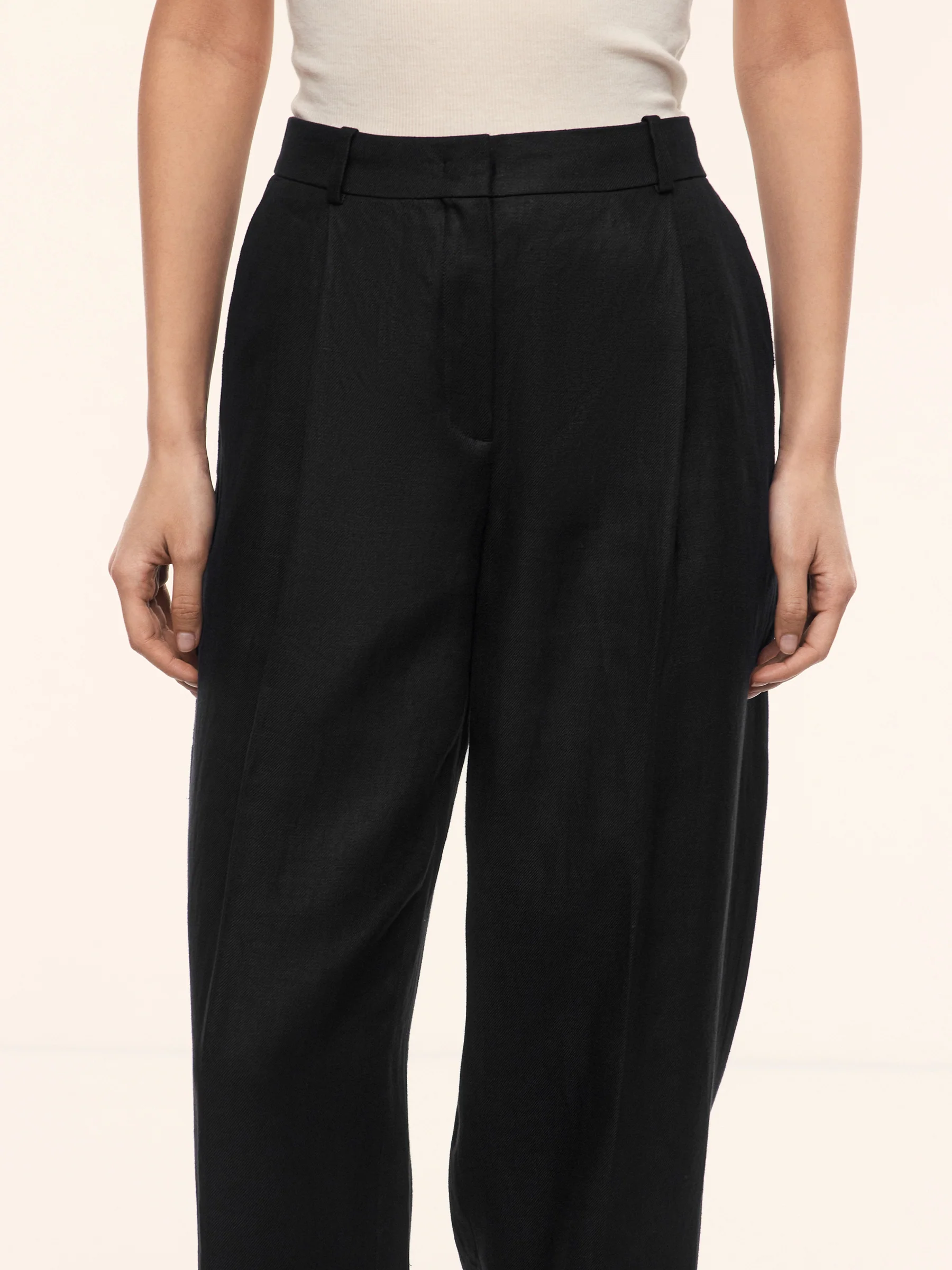 Linen trousers - Image 4