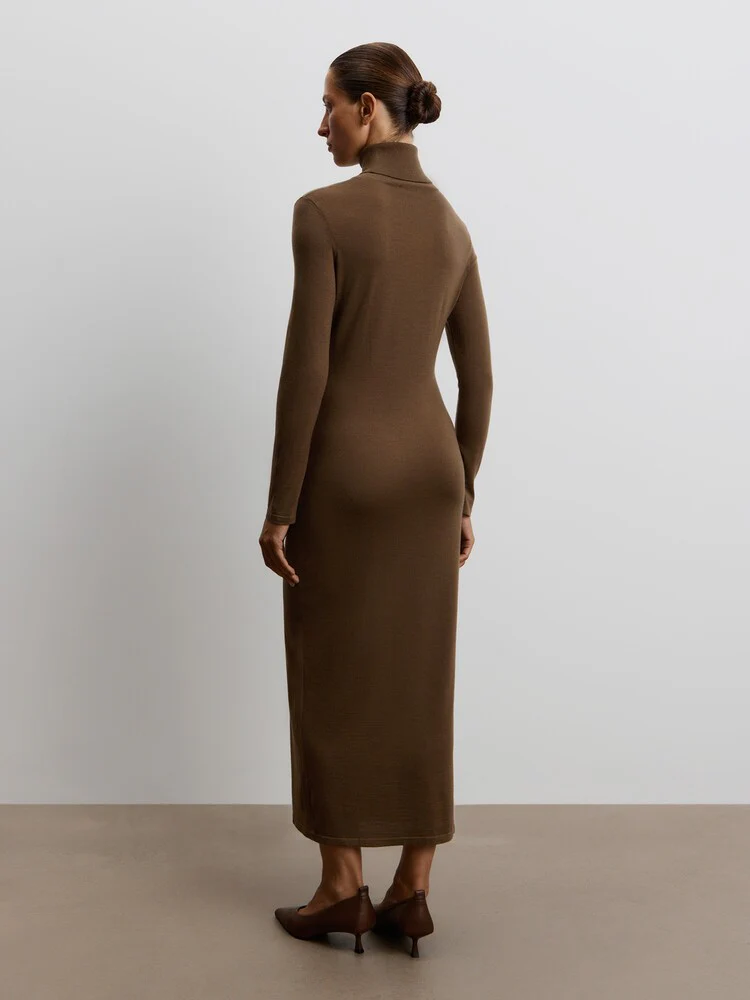 Merino turtleneck dress - Image 5