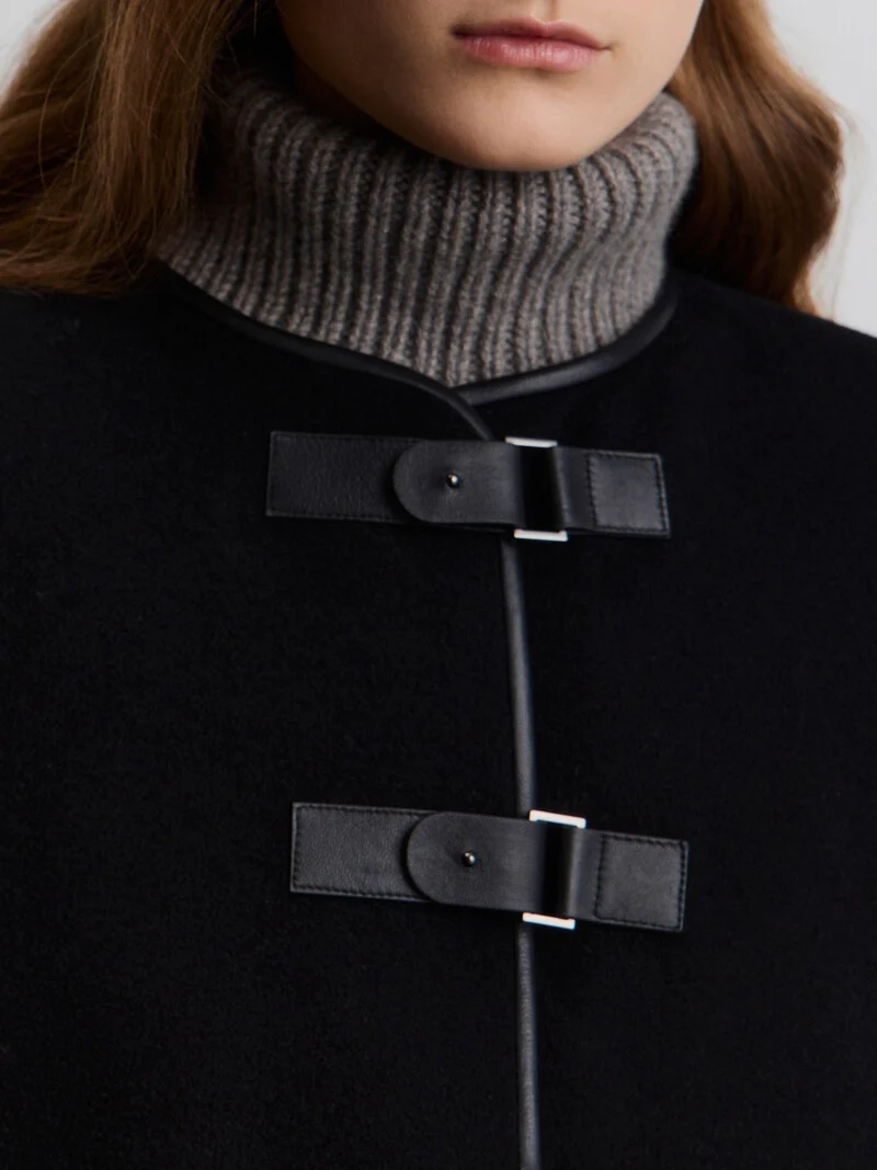 Merino wool cape - Image 4