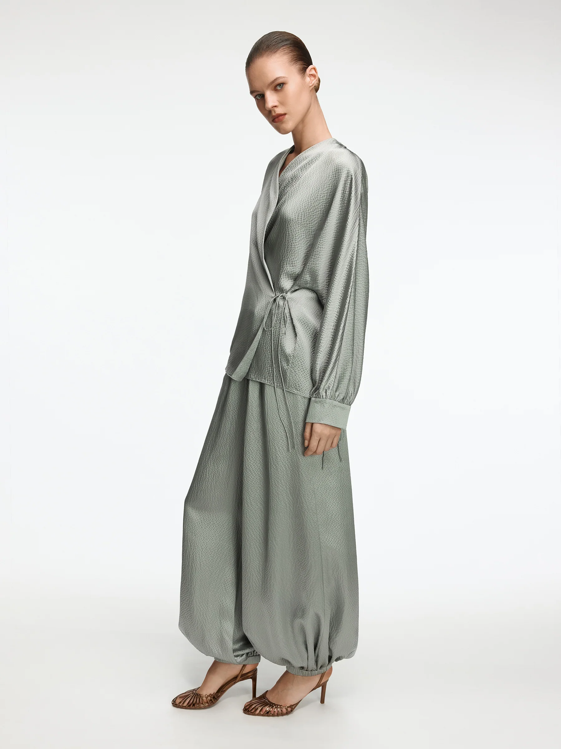 Selene Mulberry silk blouse - Image 3