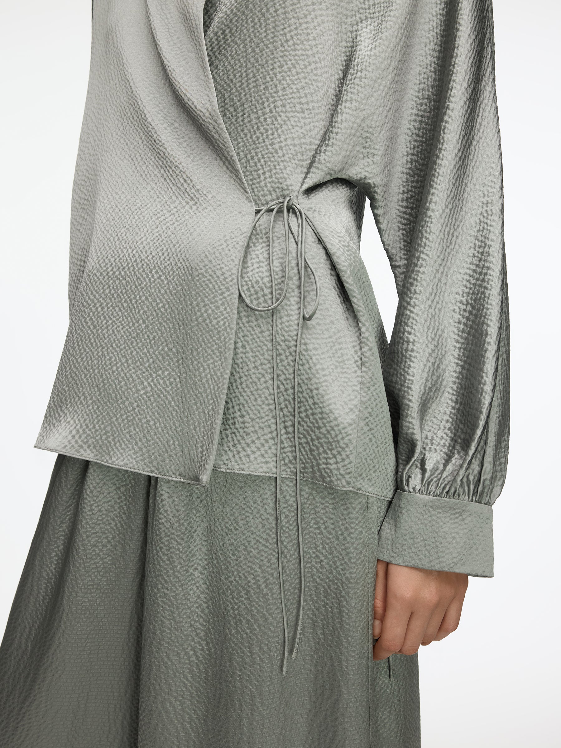 Selene Mulberry silk blouse - Image 4