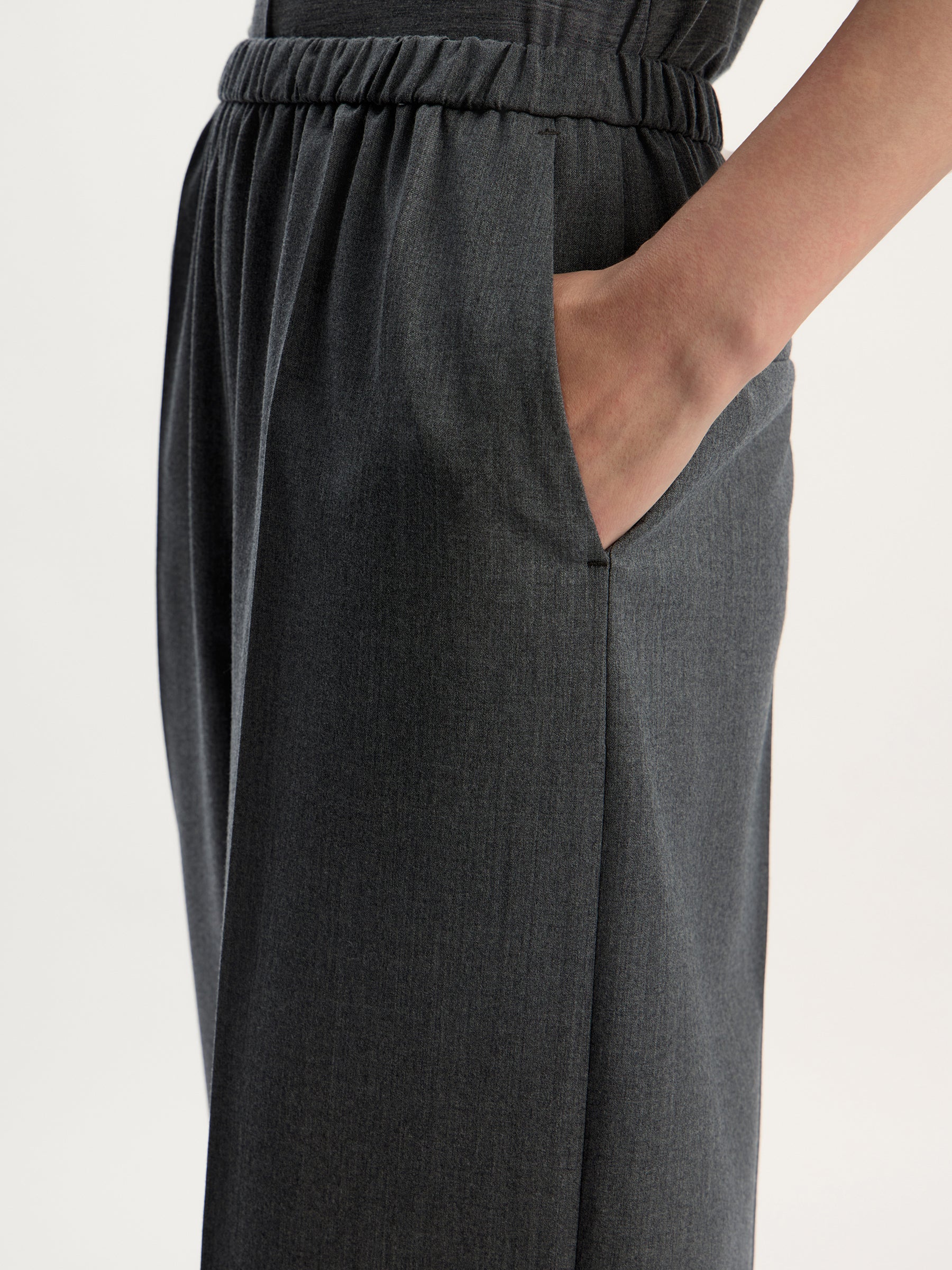 Soft wool trousers - Image 4