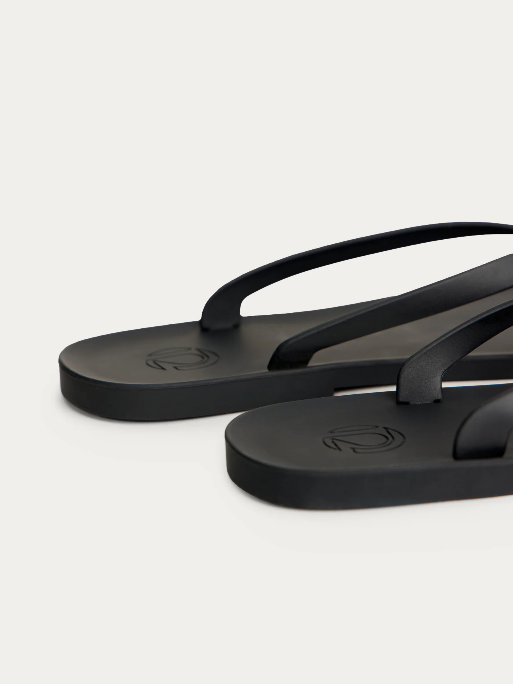 Thong sandals - Image 4
