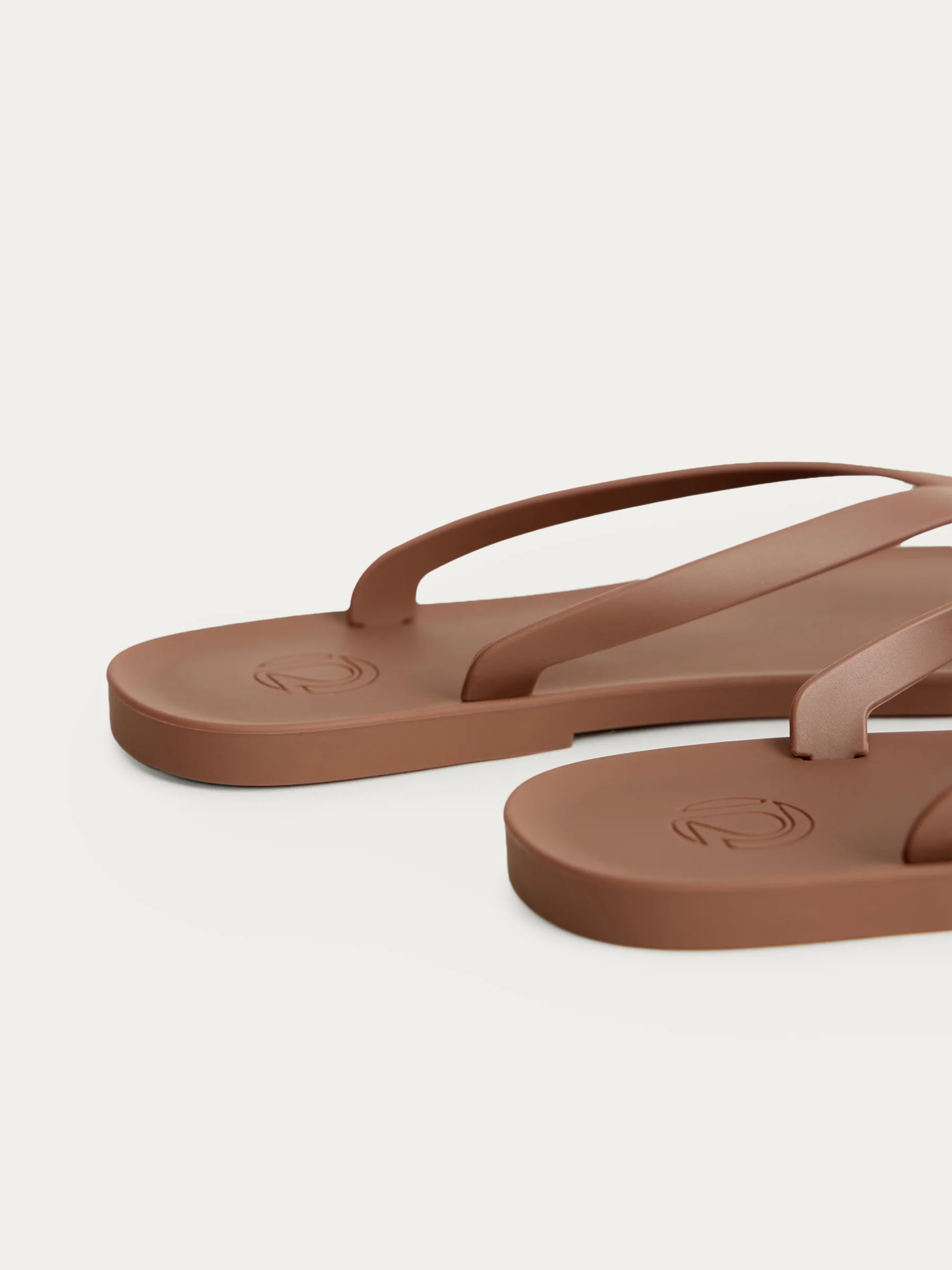 Thong sandals - Image 5