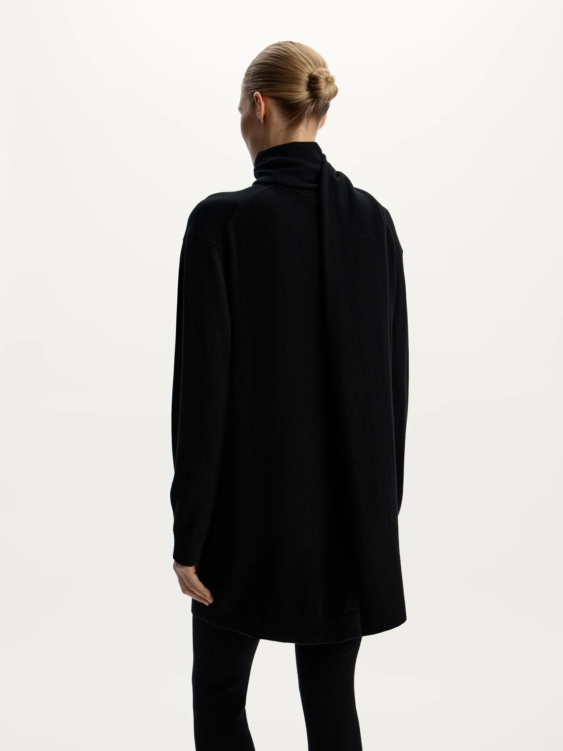 Wool-cashmere scarf dress - Image 5
