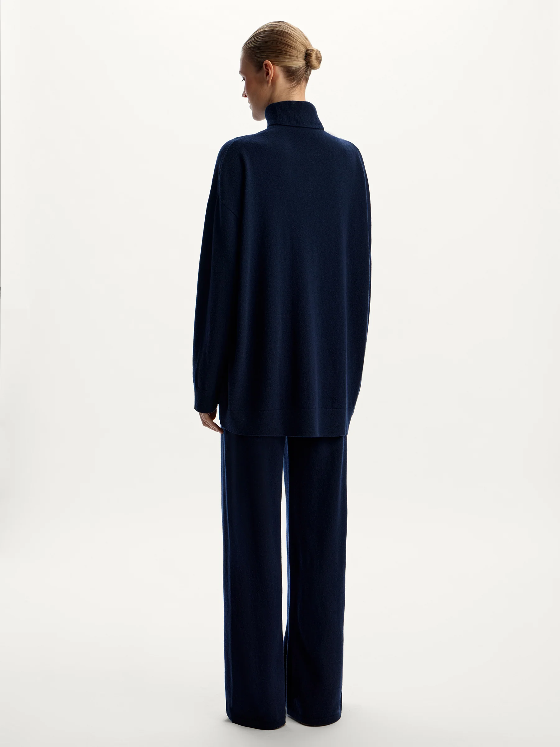 Wool-cashmere trousers - Image 4