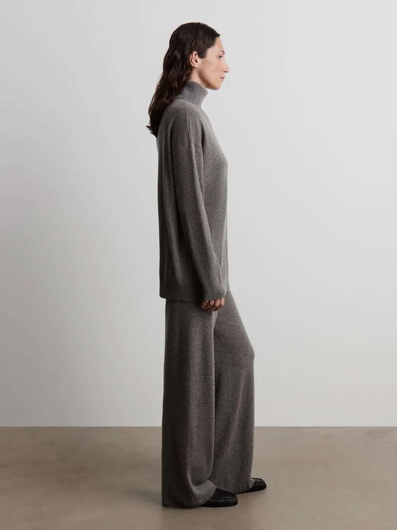 Wool-cashmere turtleneck jumper - Image 3